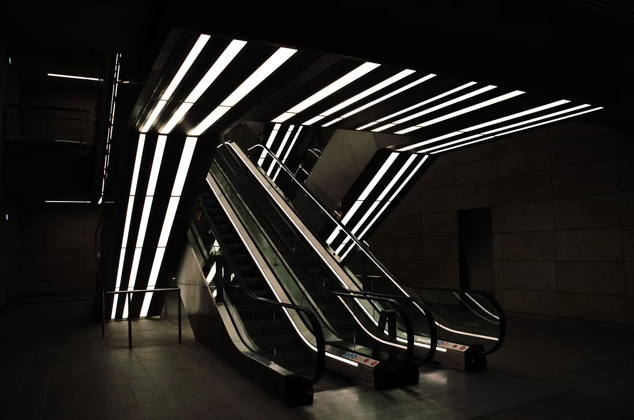 Huge, controversial LNG export terminal gets green light from FERC - Canary Media