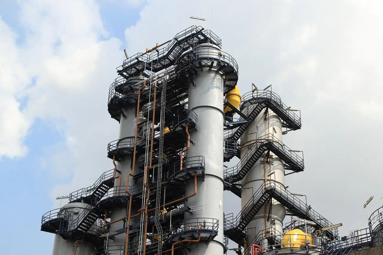 Eni's Profits Soar 125% as Refining Boom Fuels Massive Investor Payouts