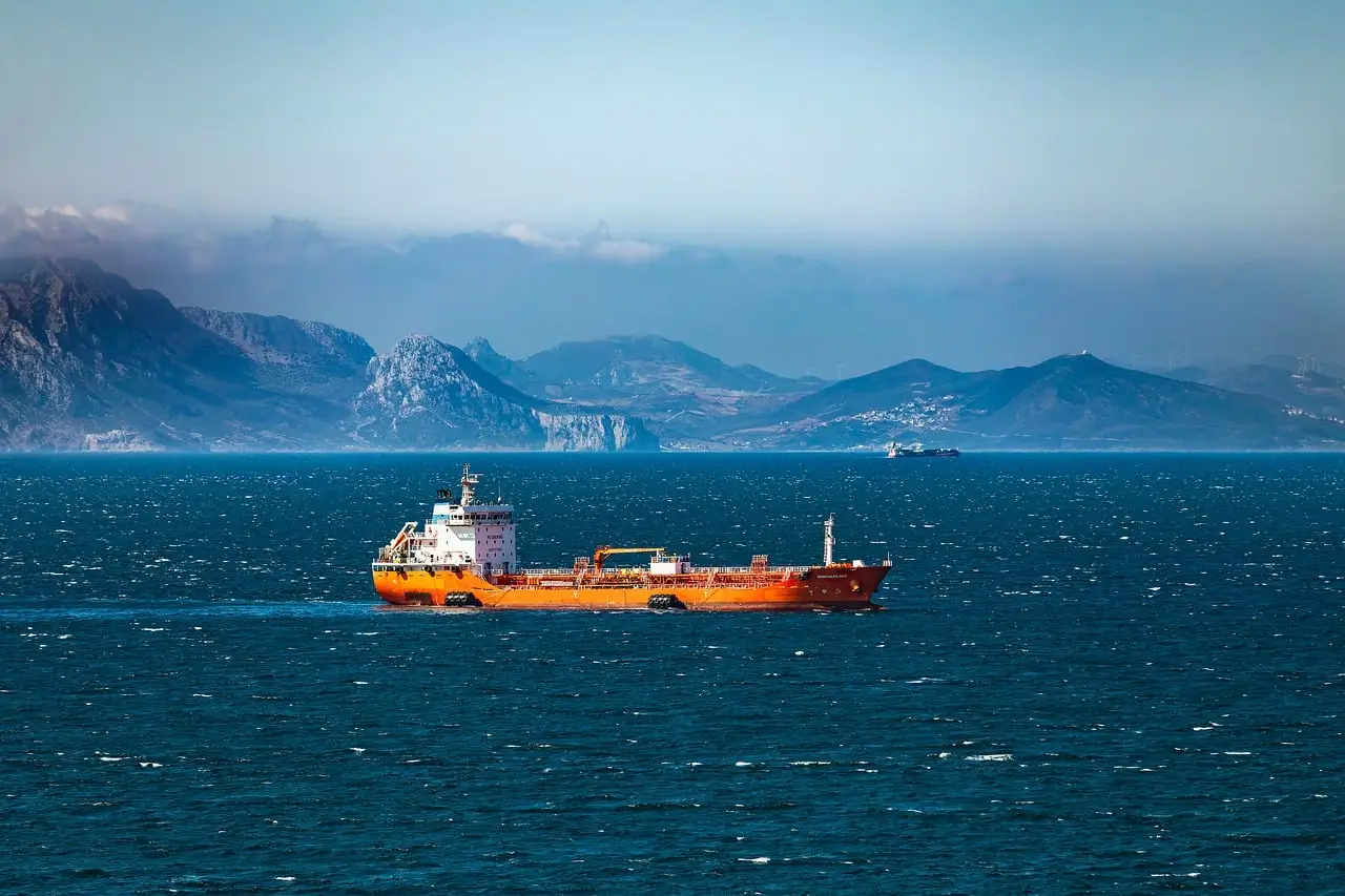 India’s Record LNG Buying Meets Record-High Prices